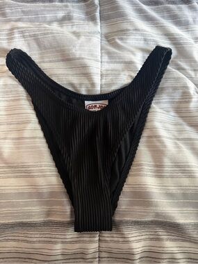 NWOT Ron Jon Black Ribbed High-Cut Bikini Bottom